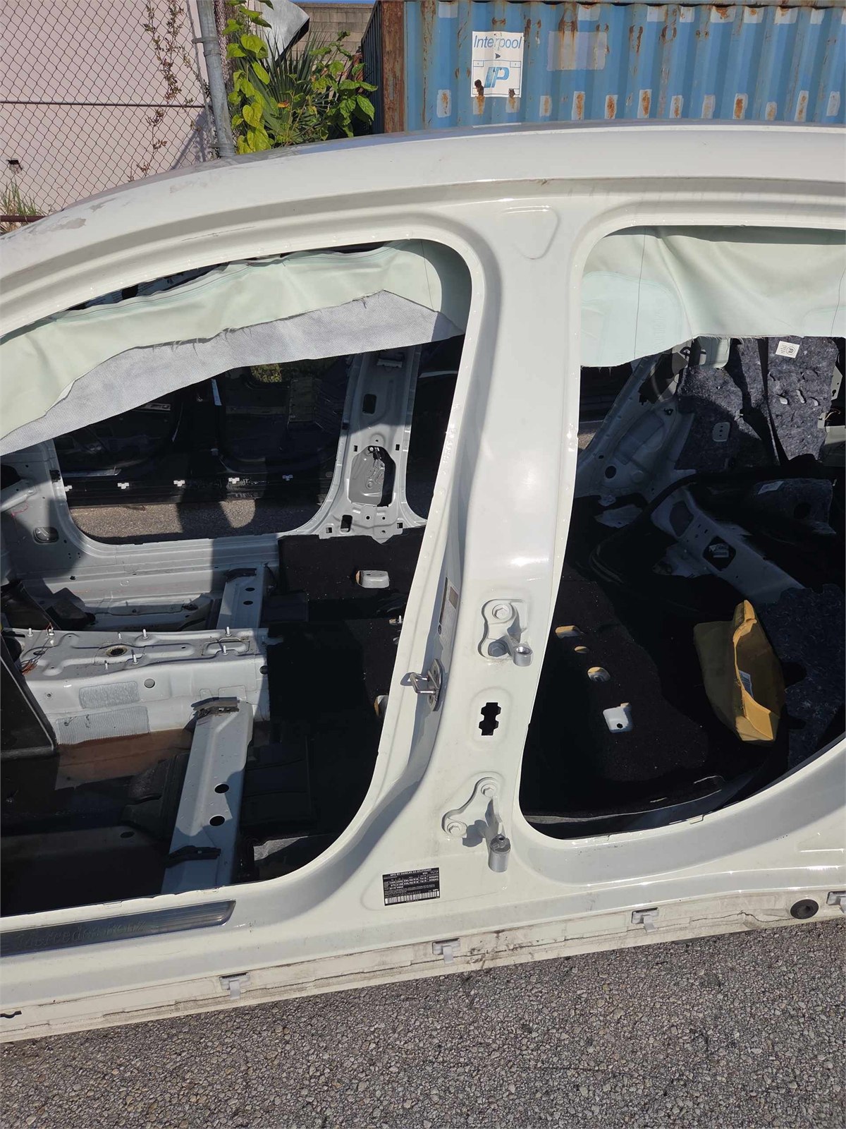 15-2020 Mercedes Gla 250 Left Center B-pillar Calcite White 650 Oem A1566303300