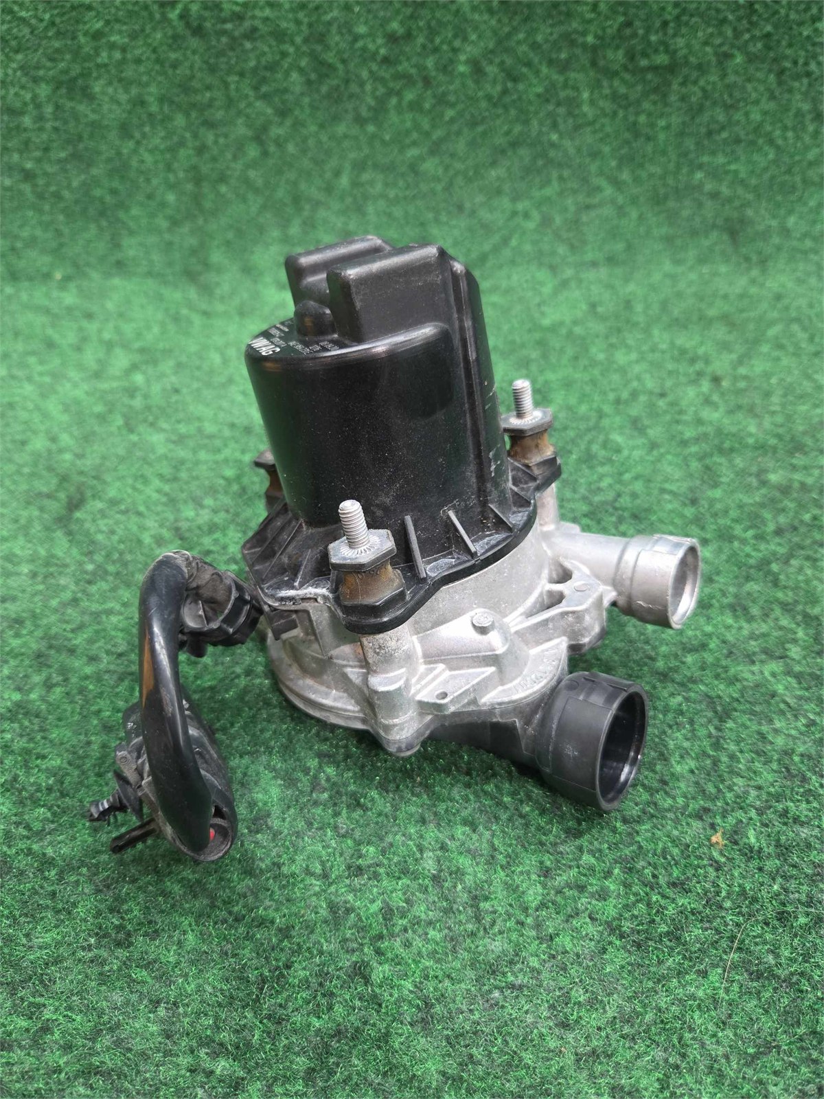 2019-2023 Audi Q3 Quattro Secondary Air Pump 60k mls OEM 04E959231E