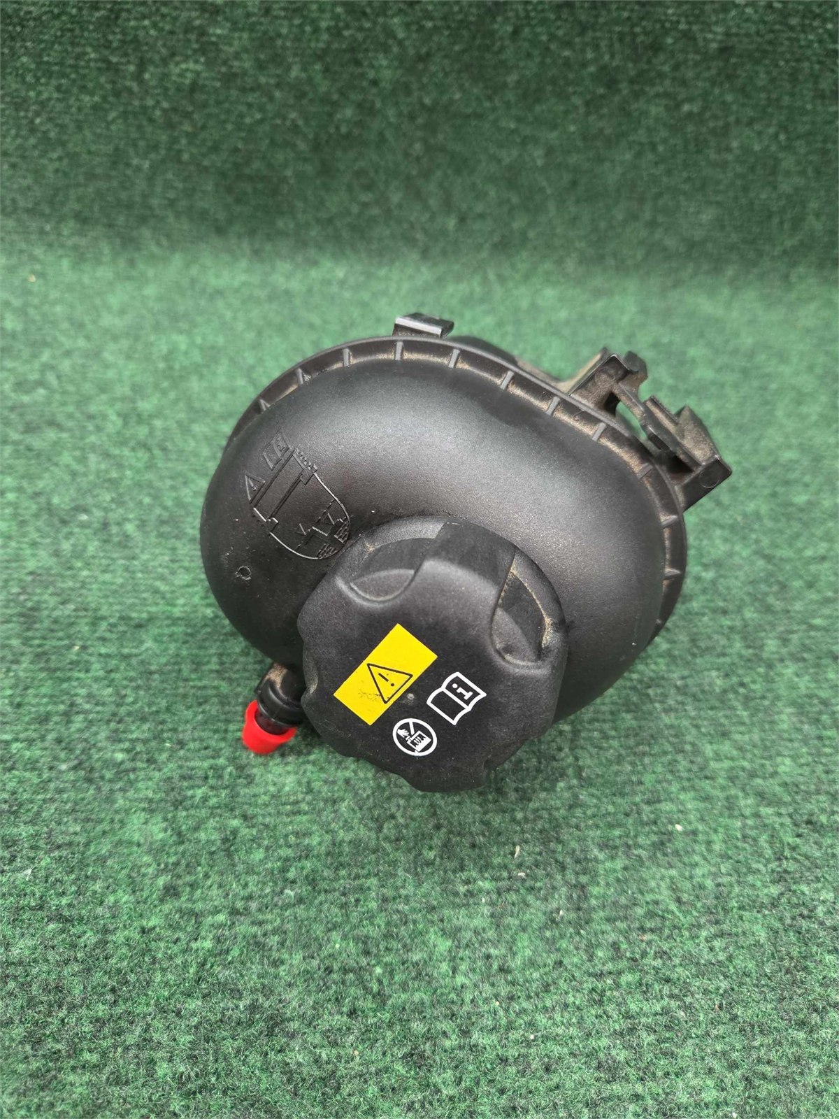 2018-2024 Bmw X3 Additional Expansion Coolant Tank Oem 17138610661