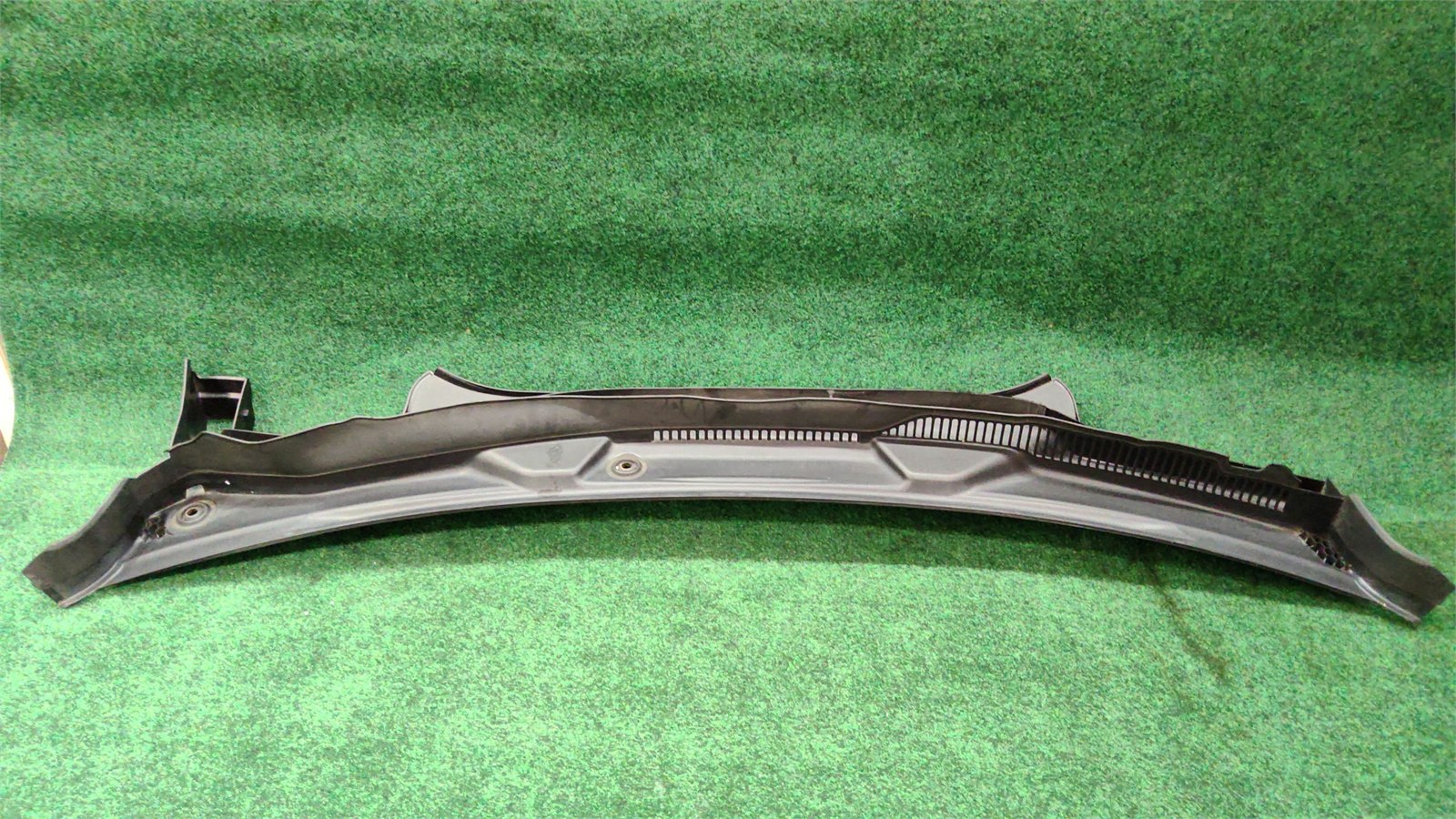 2018-2024 BMW X3 Windshield Cowl Vent Panel OEM 51717394819