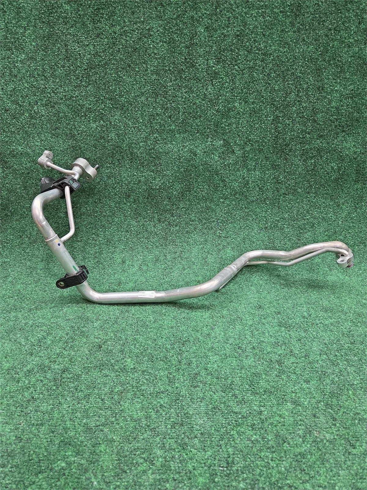 2014-2019 Mercedes Cla 250 A/c Refrigerant Line Valve 89k Mls Oem A2468302615