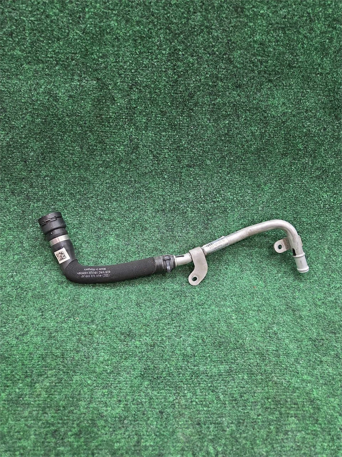 2016-2018 Audi A7 Quattro Coolant Line 146k Mls Oem 4g0122109 / 4g0121071n