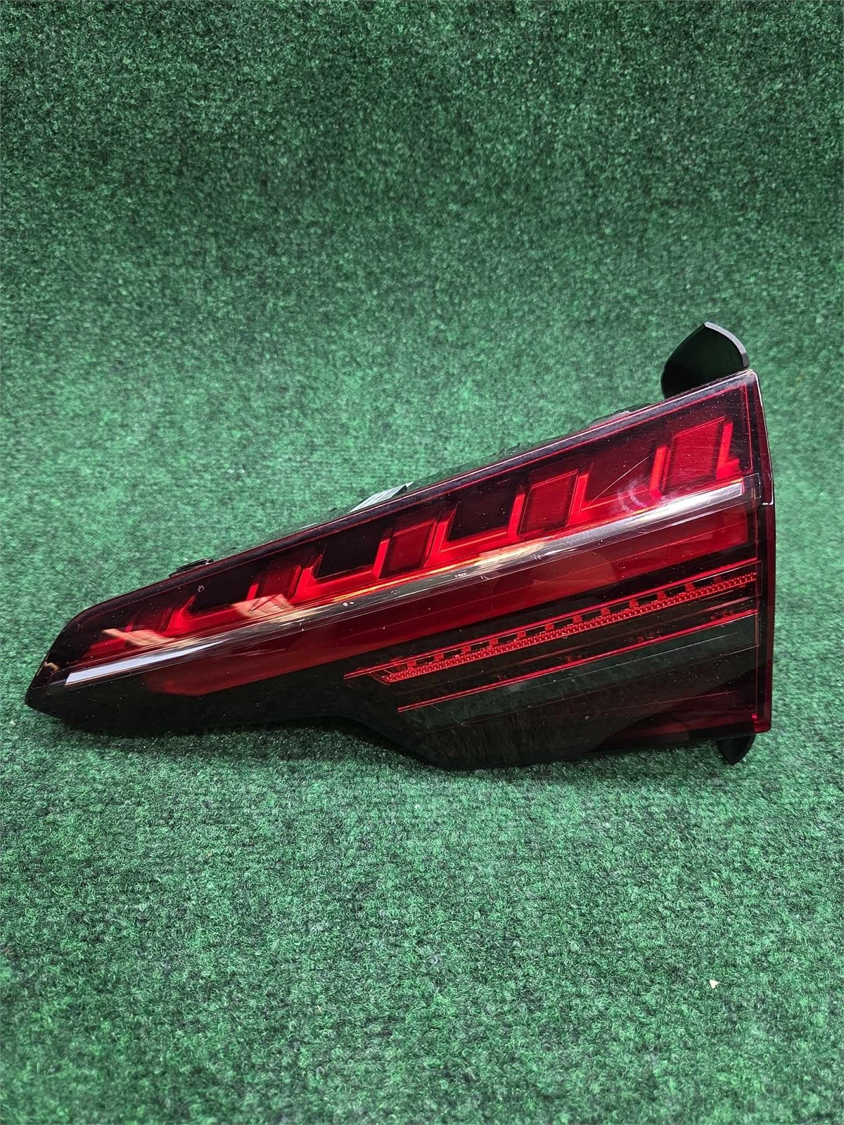 2020-2025 Audi A4 Rear Right Lid Mount Tail Light 39k Mls Oem 8w5945094ab