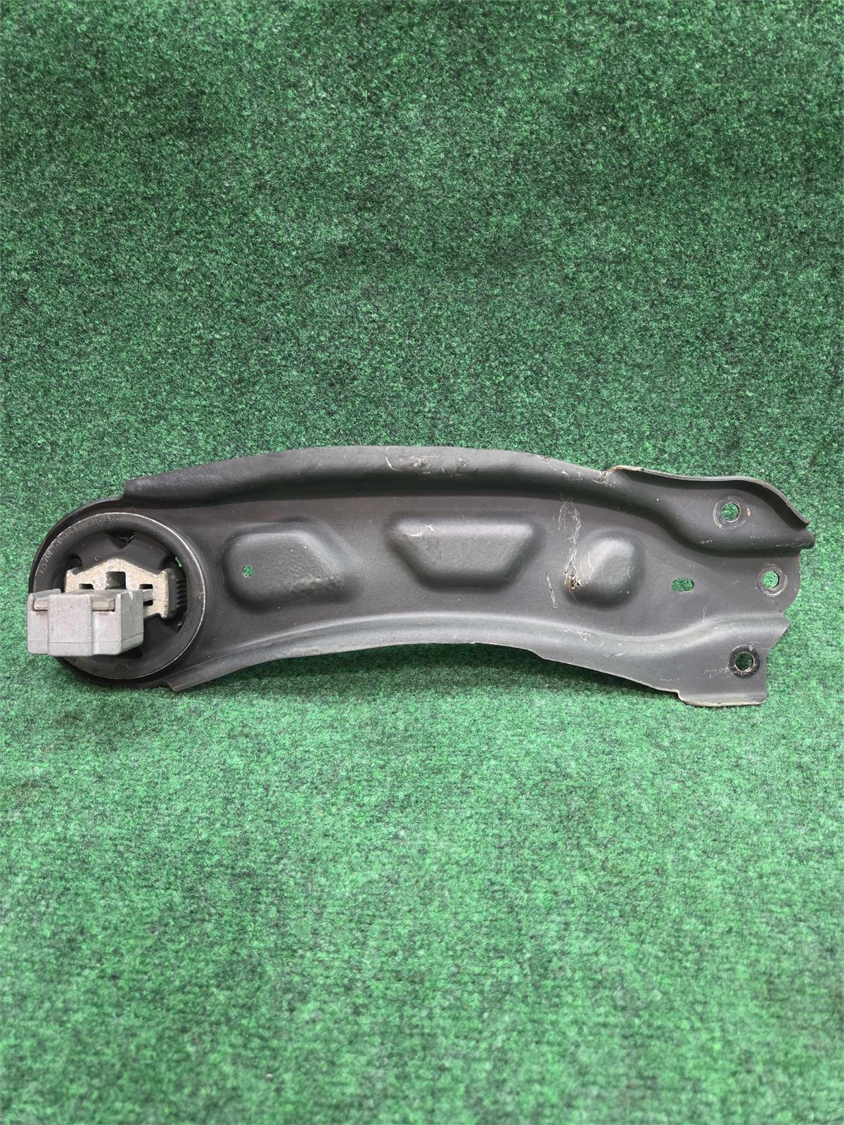 2015-2020 Mercedes Gla 250 Left Rear Trailing Lower Arm 82k Mls Oem A2423500300
