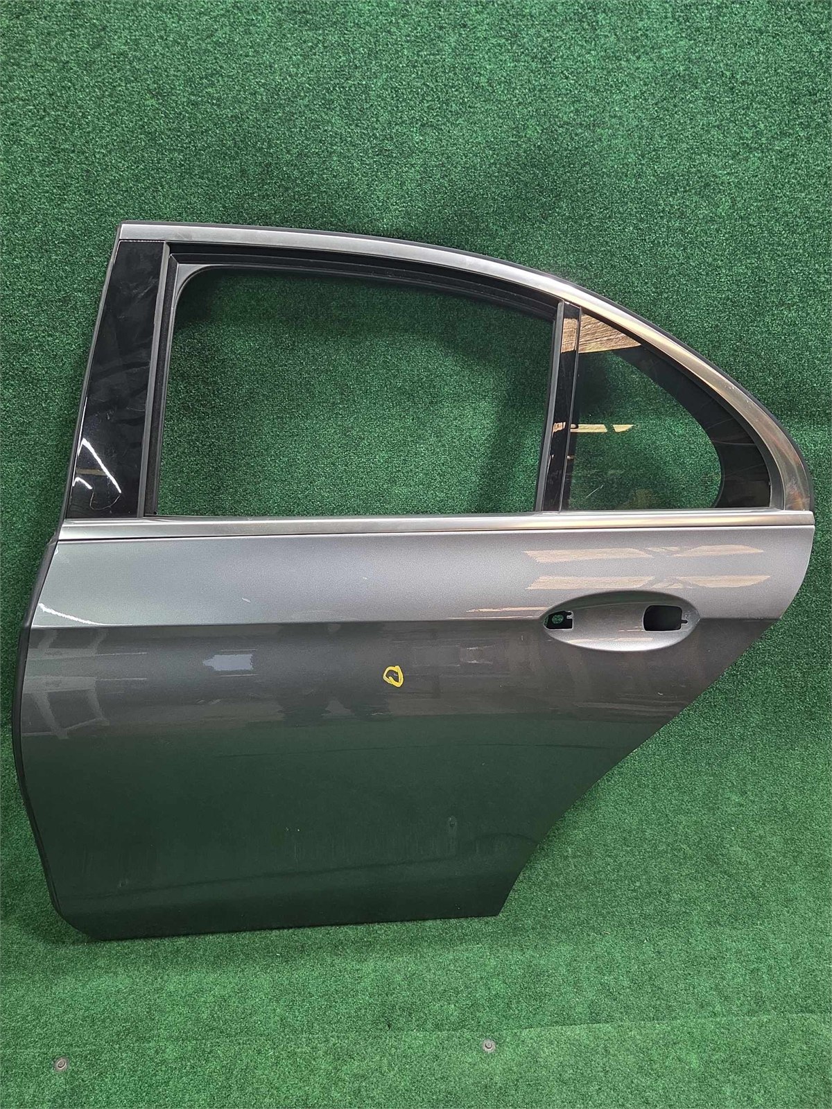 2017-2020 Mercedes Benz E300 Left Rear Door Shell Gray 992 Oem A2137300105