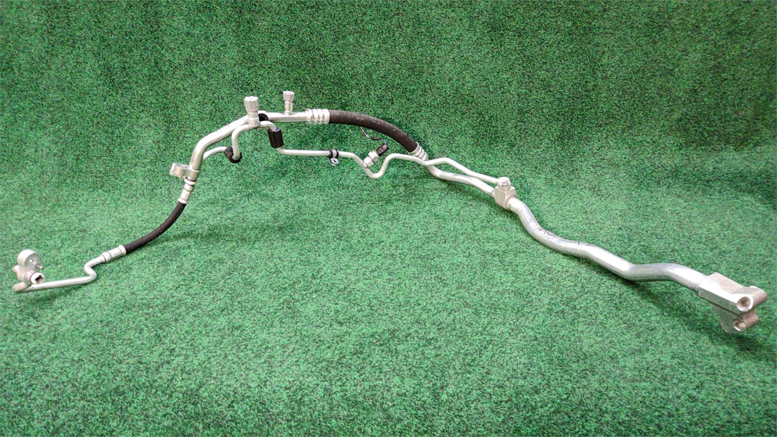 2016-2022 Bmw X1 Refrigerant Hose Oem 64536834659 / 64536842037 / 64536805436