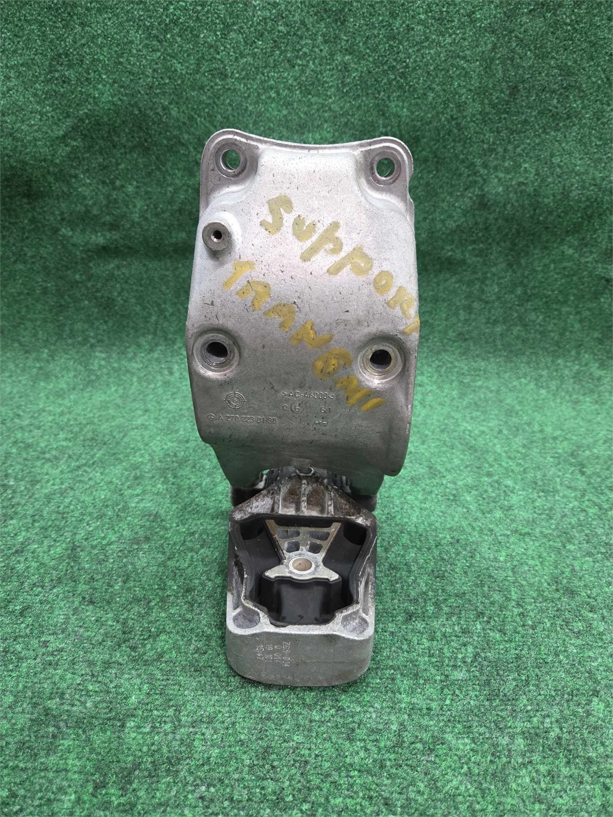 2015-2020 Mercedes Benz Rear Engine Stabilizer Mount 65k Mls Oem A2702230138
