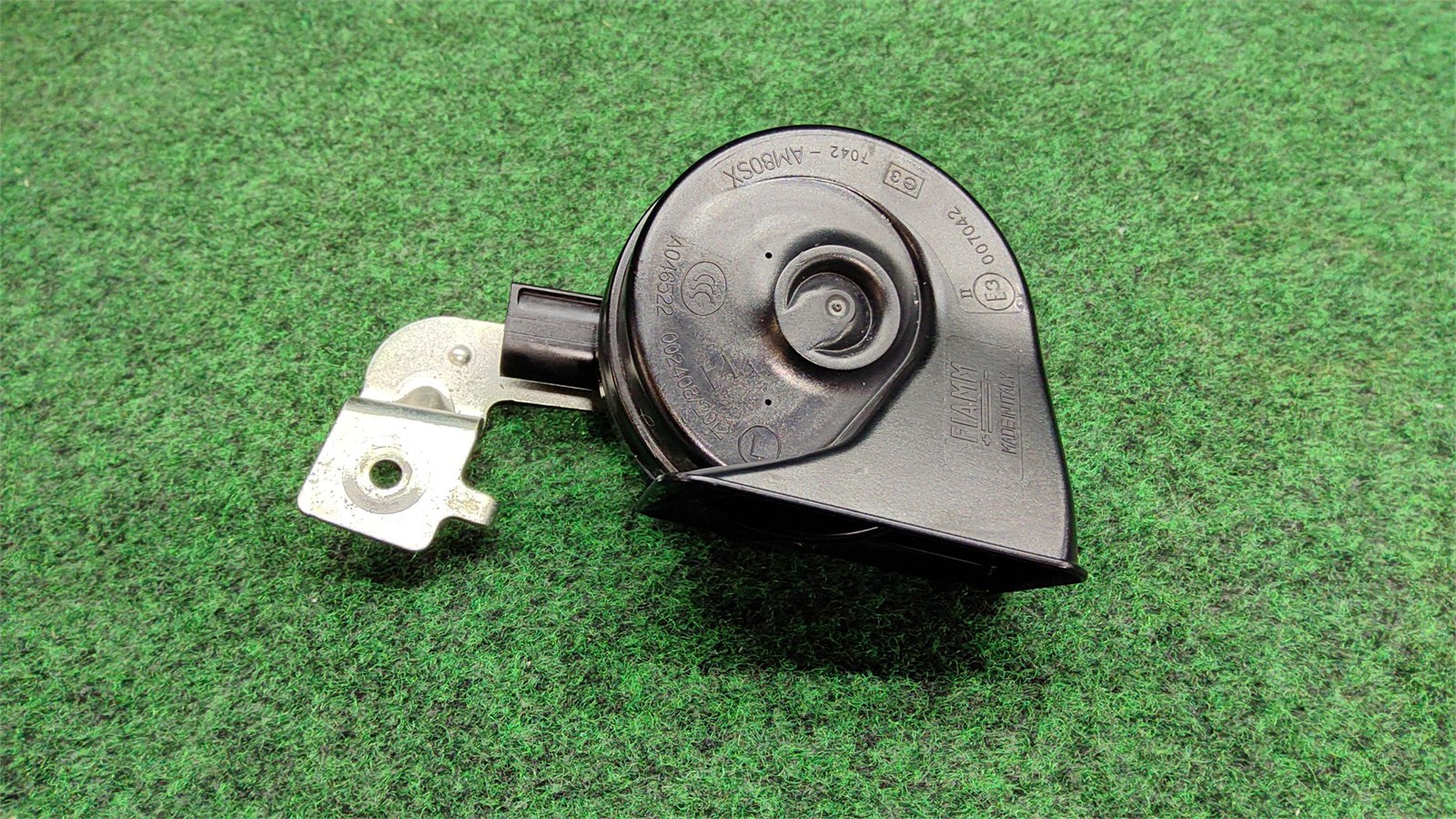 2018-2022 BMW 330i Horn Low Tone/Pitch OEM 61337492206