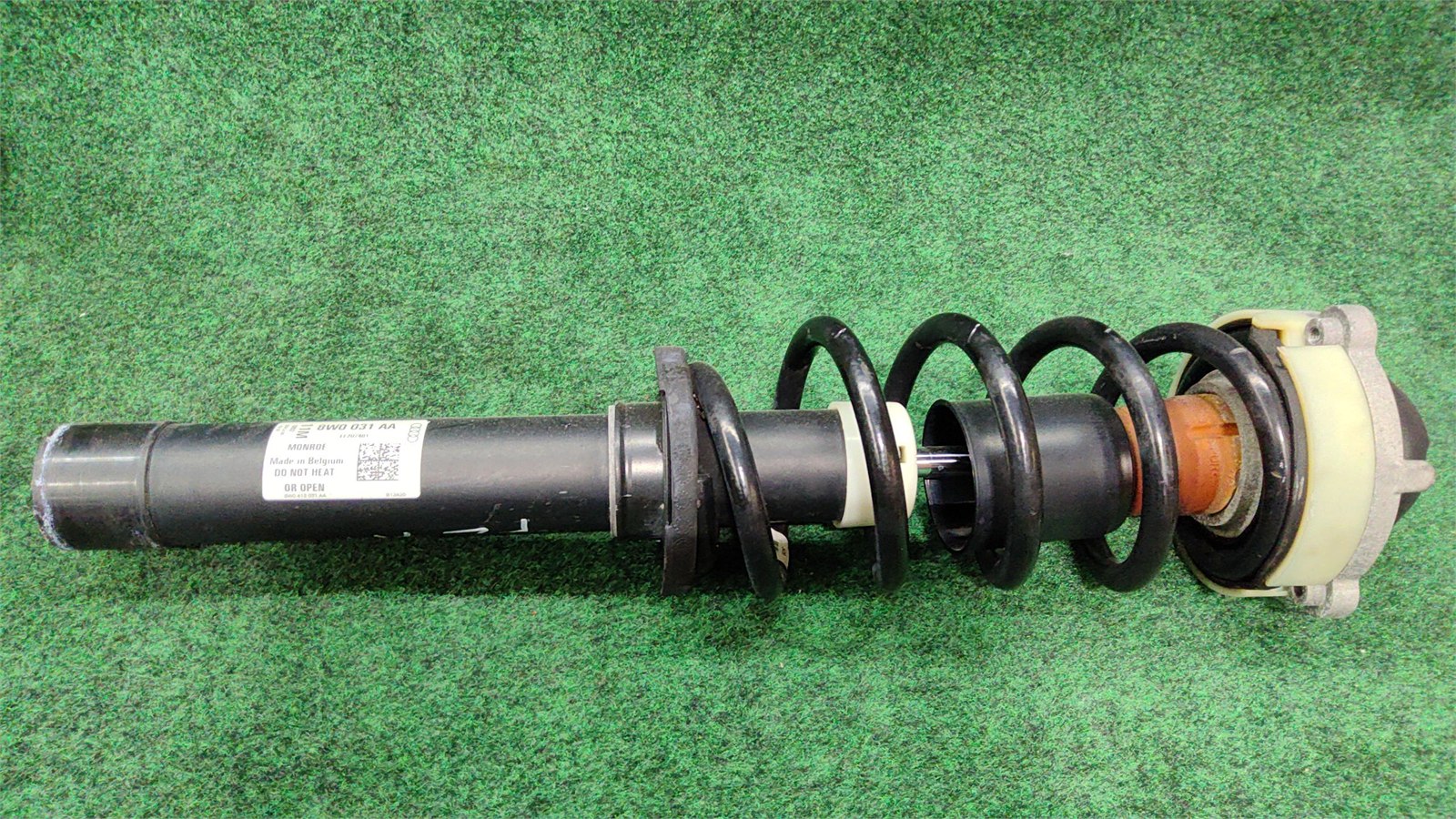 2017-2021 Audi A4 Front Right Strut Absorber 1K MLS OEM 8W0413031AA 8W0413038G