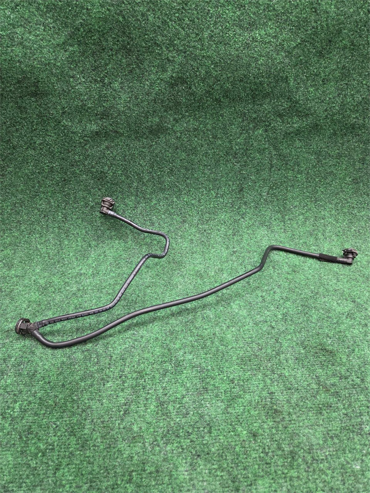 2015-2020 Mercedes Benz Gla 250 Radiator Bleed Line 65k Mls Oem A2465010325