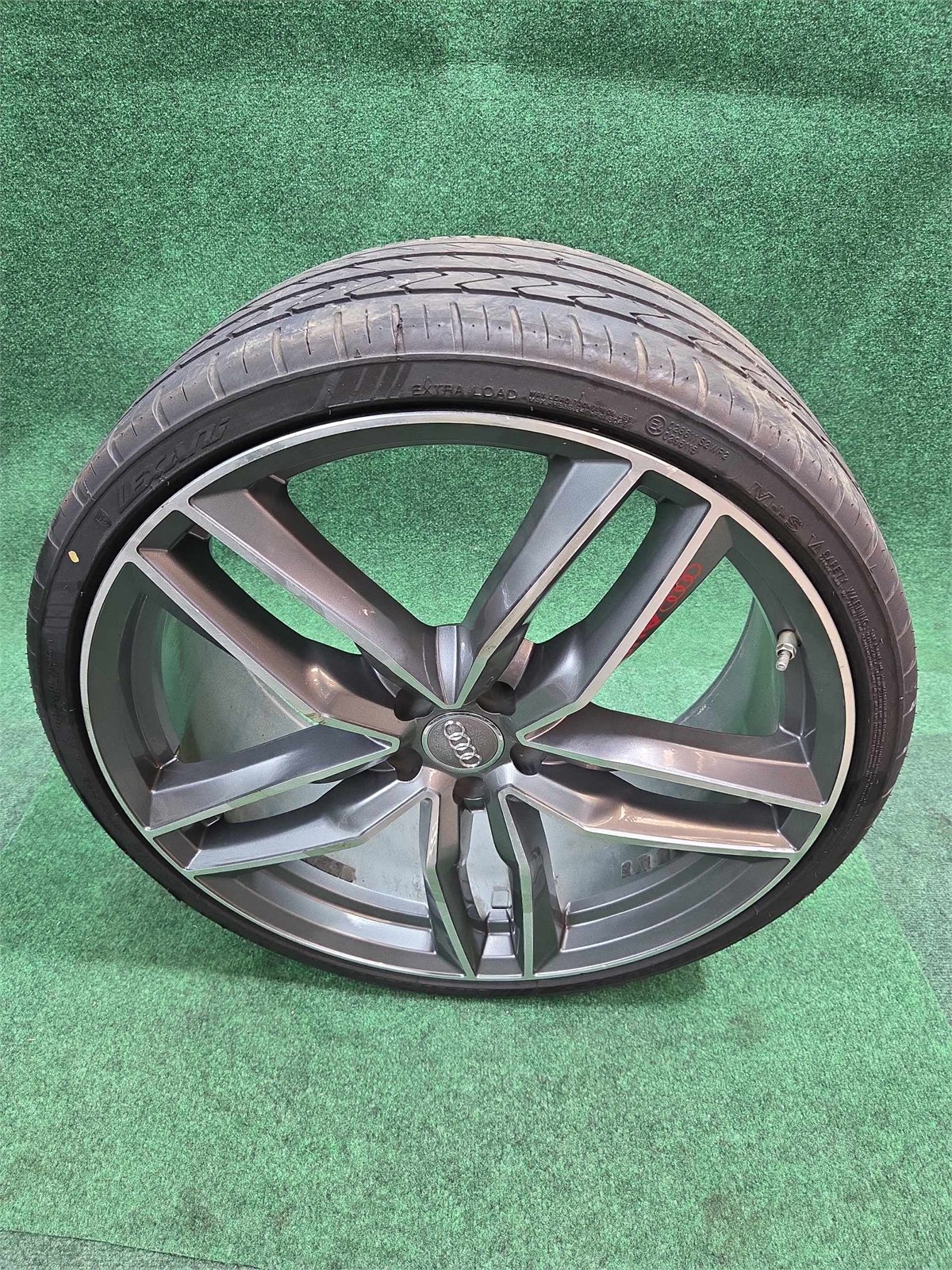 Audi Wheel 5-double Spoke 9jx22 H2 Designed & Tire Lexani Lx-twenty 22" 265/30