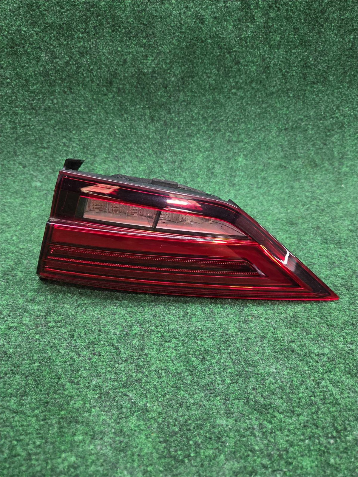 2017-2020 Audi A3 Quattro Right Lid Mount Tail Light Led Assembly Oem 8v5945076b