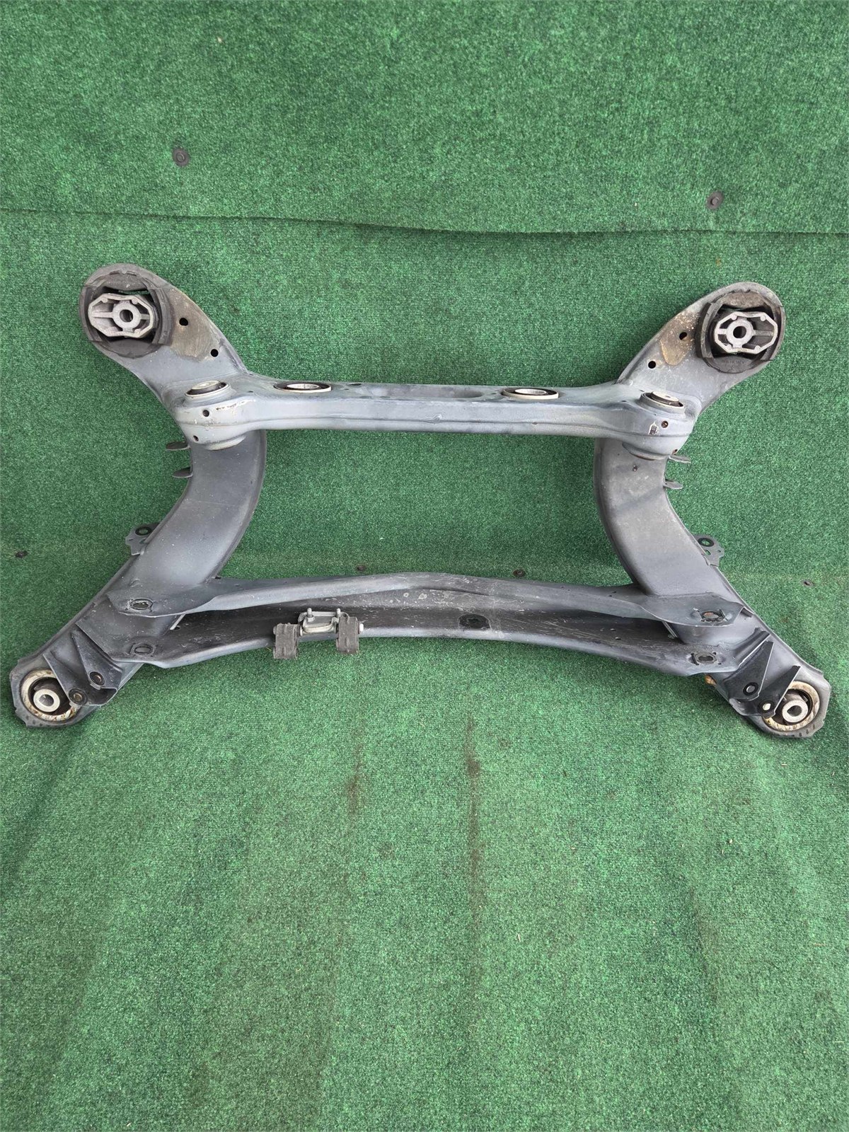 2016-2023 Mercedes Benz E300 Rear Crossmember Carrier 107k Mls Oem A2133505203
