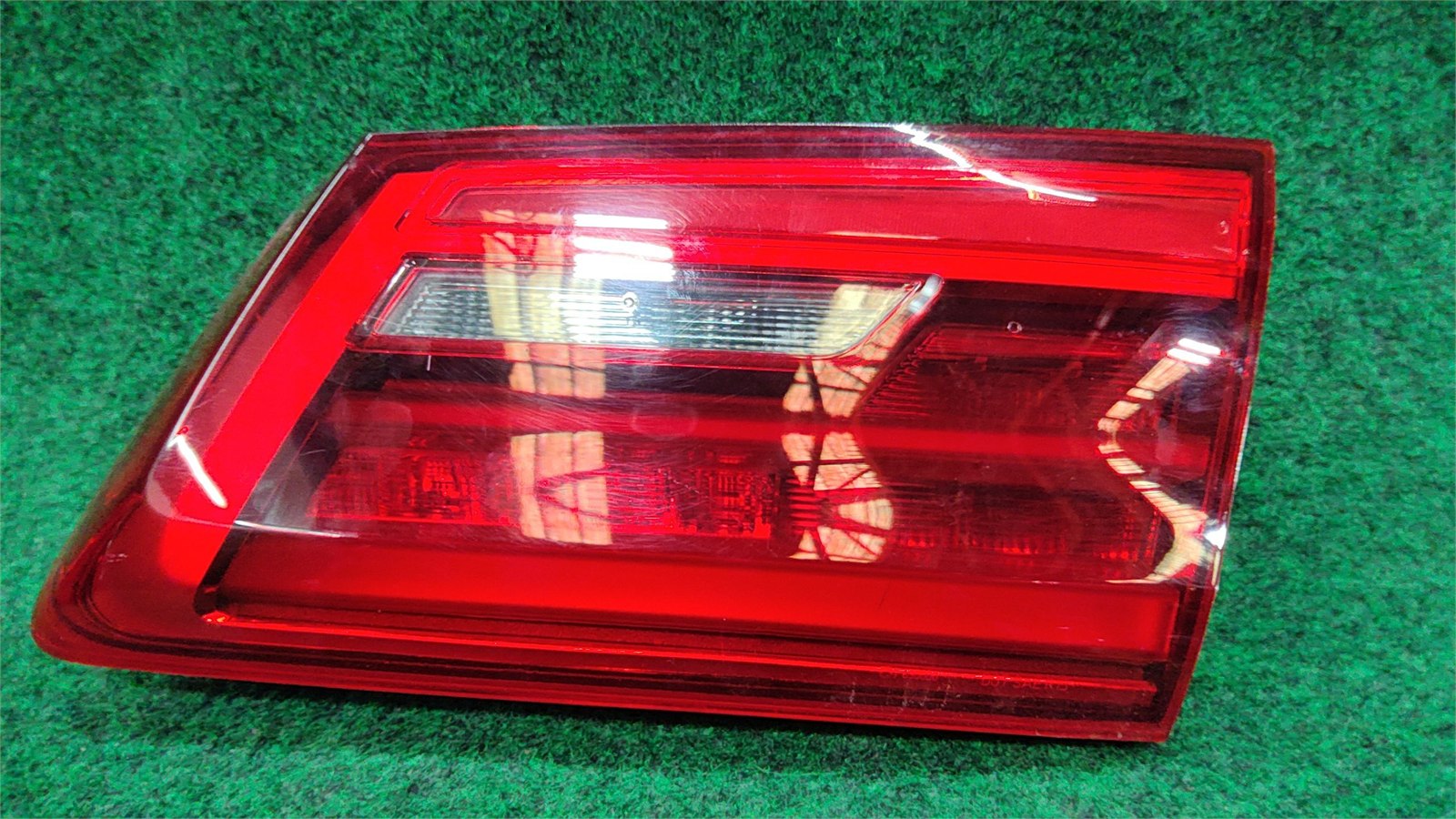 2017-2023 BMW 530i Rear Right Lid Mount Tail Light Assmb. OEM 63217376476