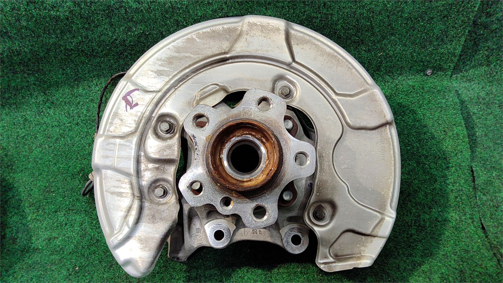 2016-2023 BMW 740i Rear Left Knuckle Stub Axle OEM 33306865661
