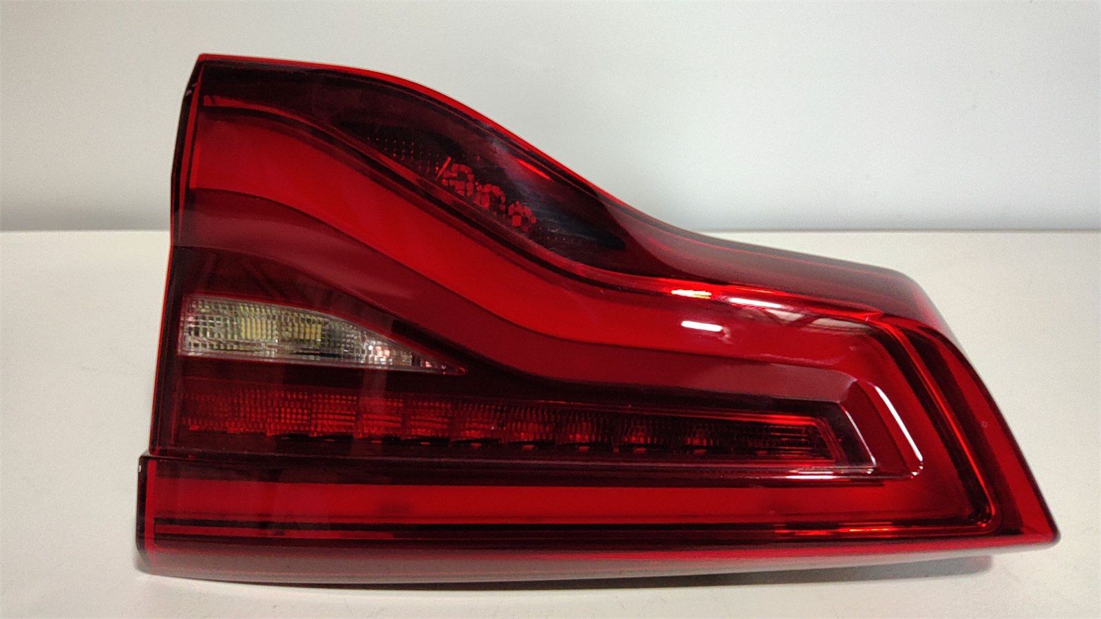 2018-2021 BMW X3 Right Tail Light Liftgate Mounted Lamp OEM  63217408746