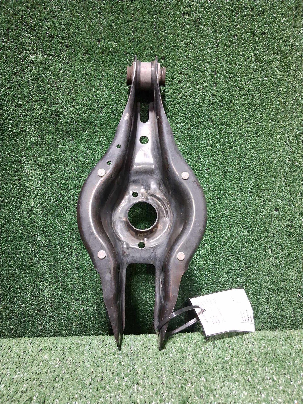 2014-2019 BMW 330i Wheel Carrier Rear Left Lh OEM 33326792523