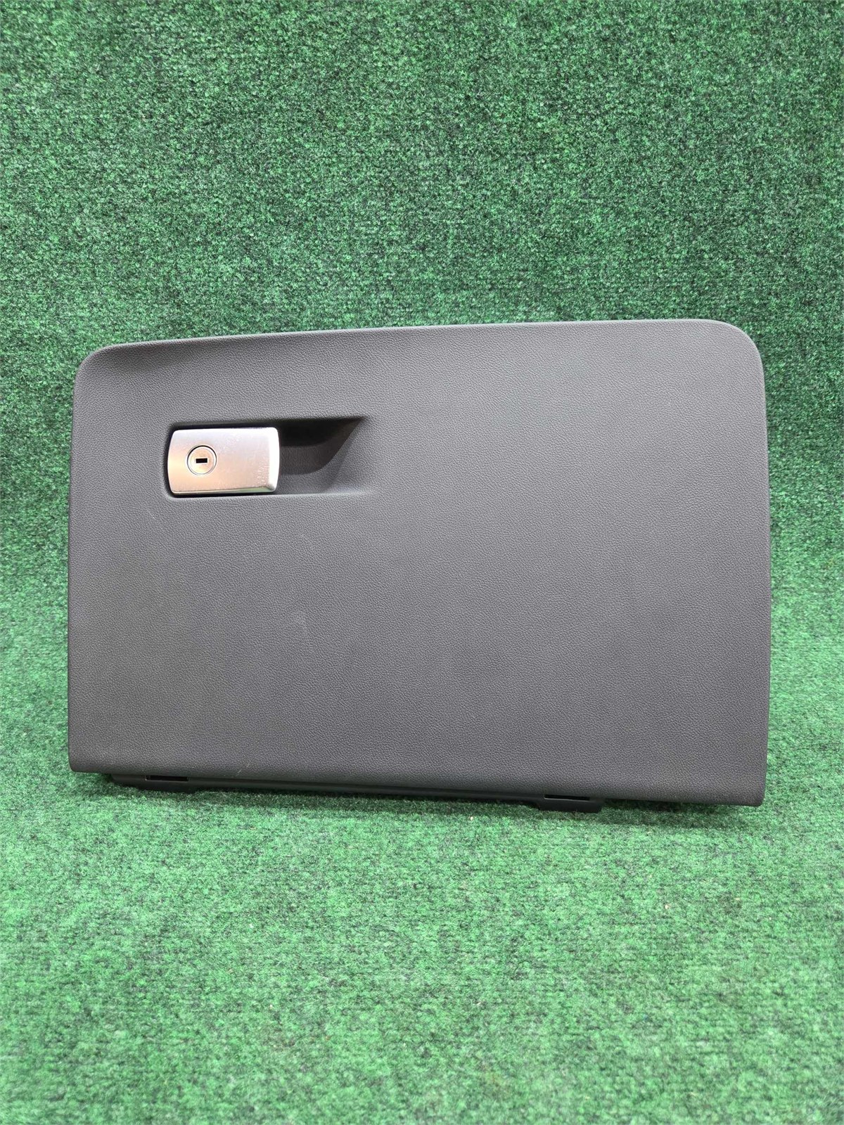 2018-2021 Bmw X3 Dashboard Glove Box Oem 51167941045 / 51169363451