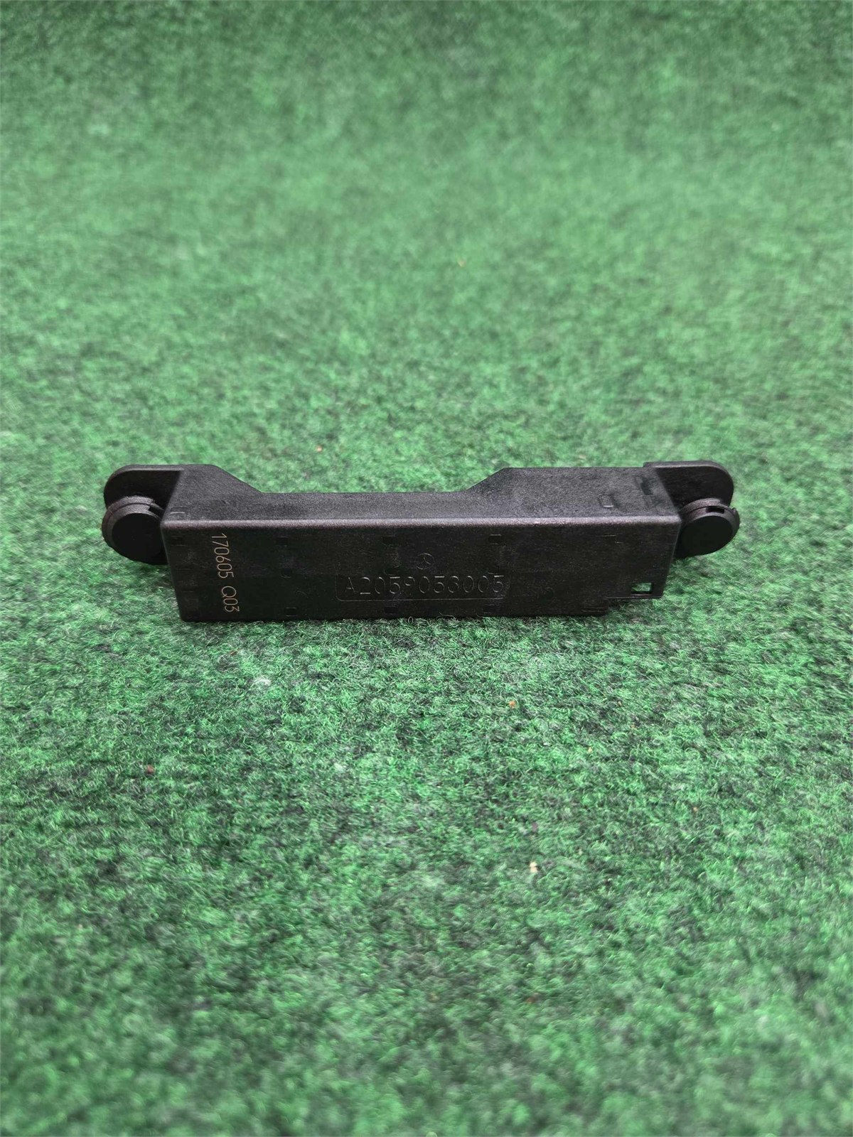 2016-2023 Mercedes Benz E300 Keyless Entry Antenna Receiver Left Oem A2059053005
