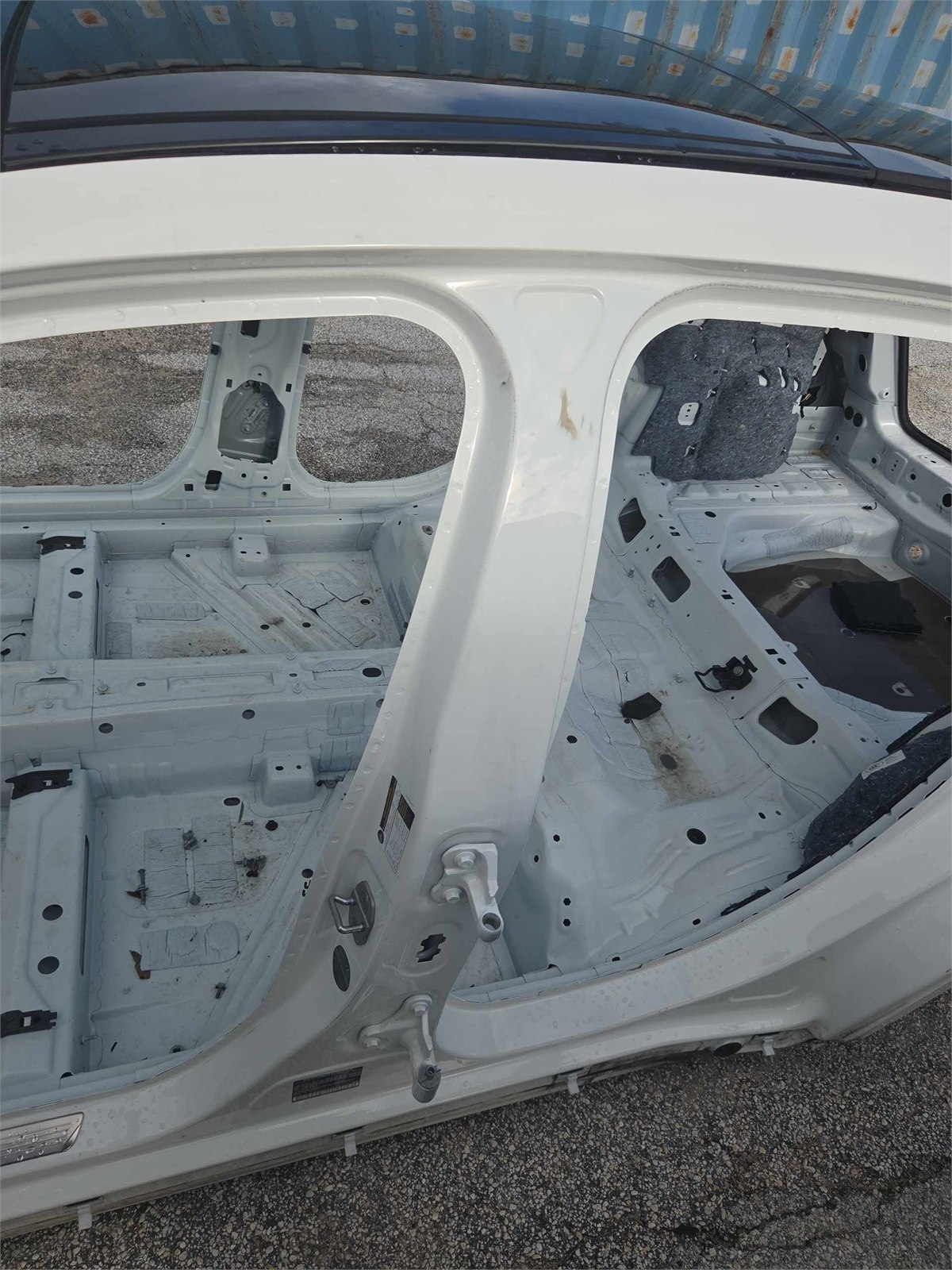 2015-2020 Mercedes Benz Gla 250 Left Center B-pillar White 149 Oem A1566303300