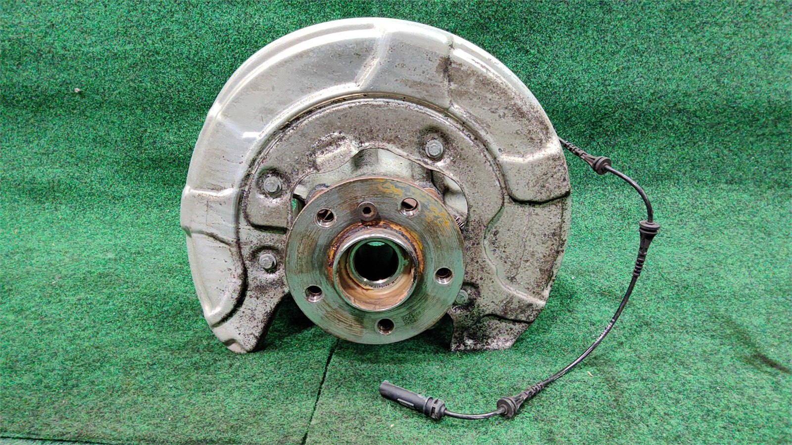 2017-2022 Bmw X7 Wheel Carrier Rear Left Lh Oem 33306876651 Original