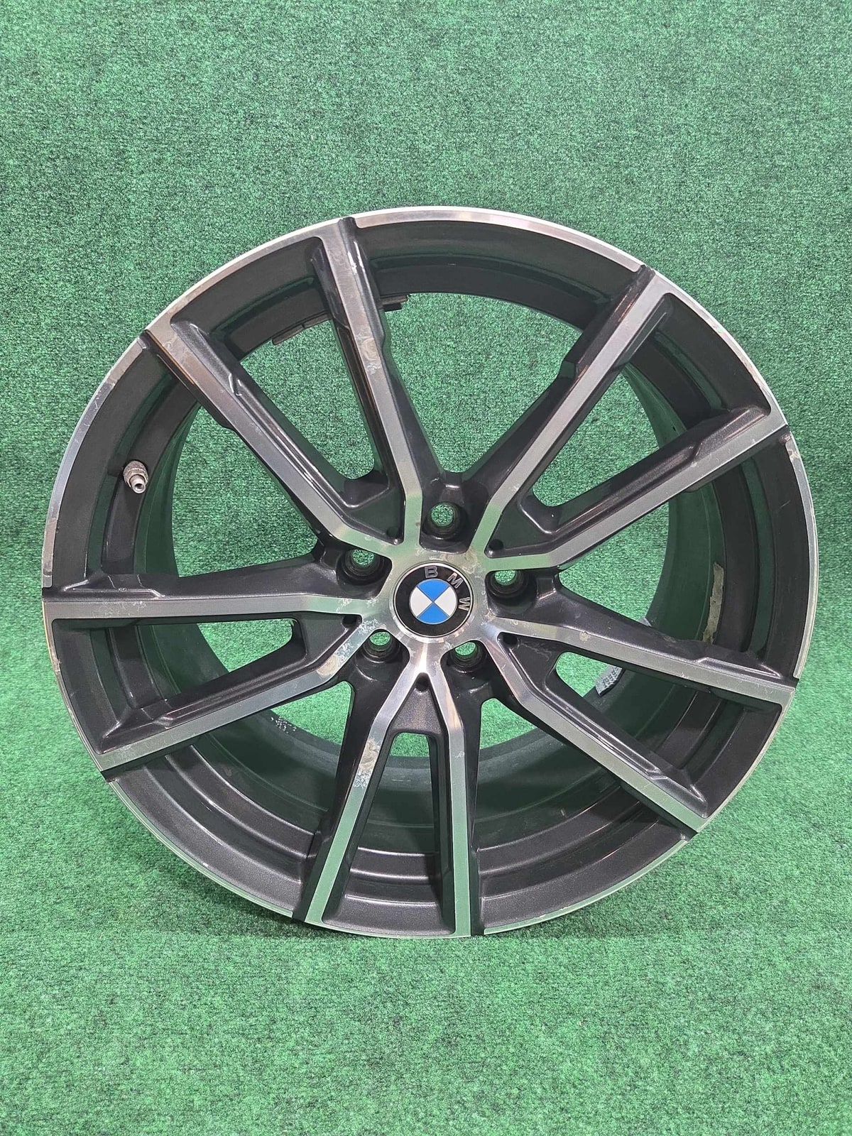 BMW Wheel Rim V-Spoke 7.5Jx18 Orbitgrey light alloy OEM 36116883522