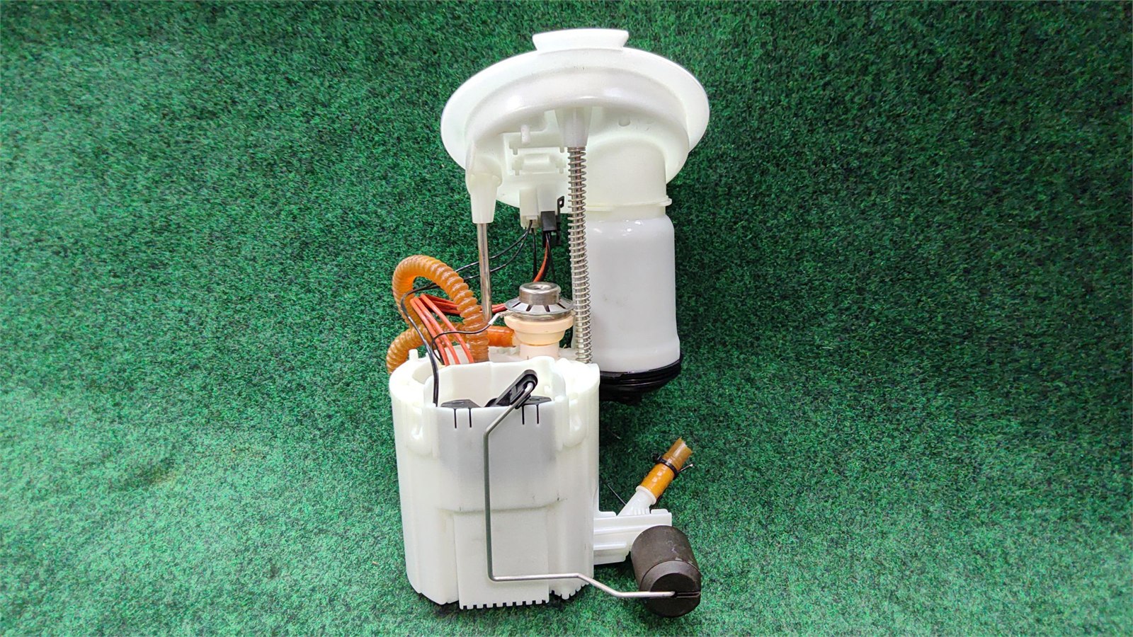 2016-2021 2018 Bmw 330i Fuel Pump Assembly Oem 16117344066