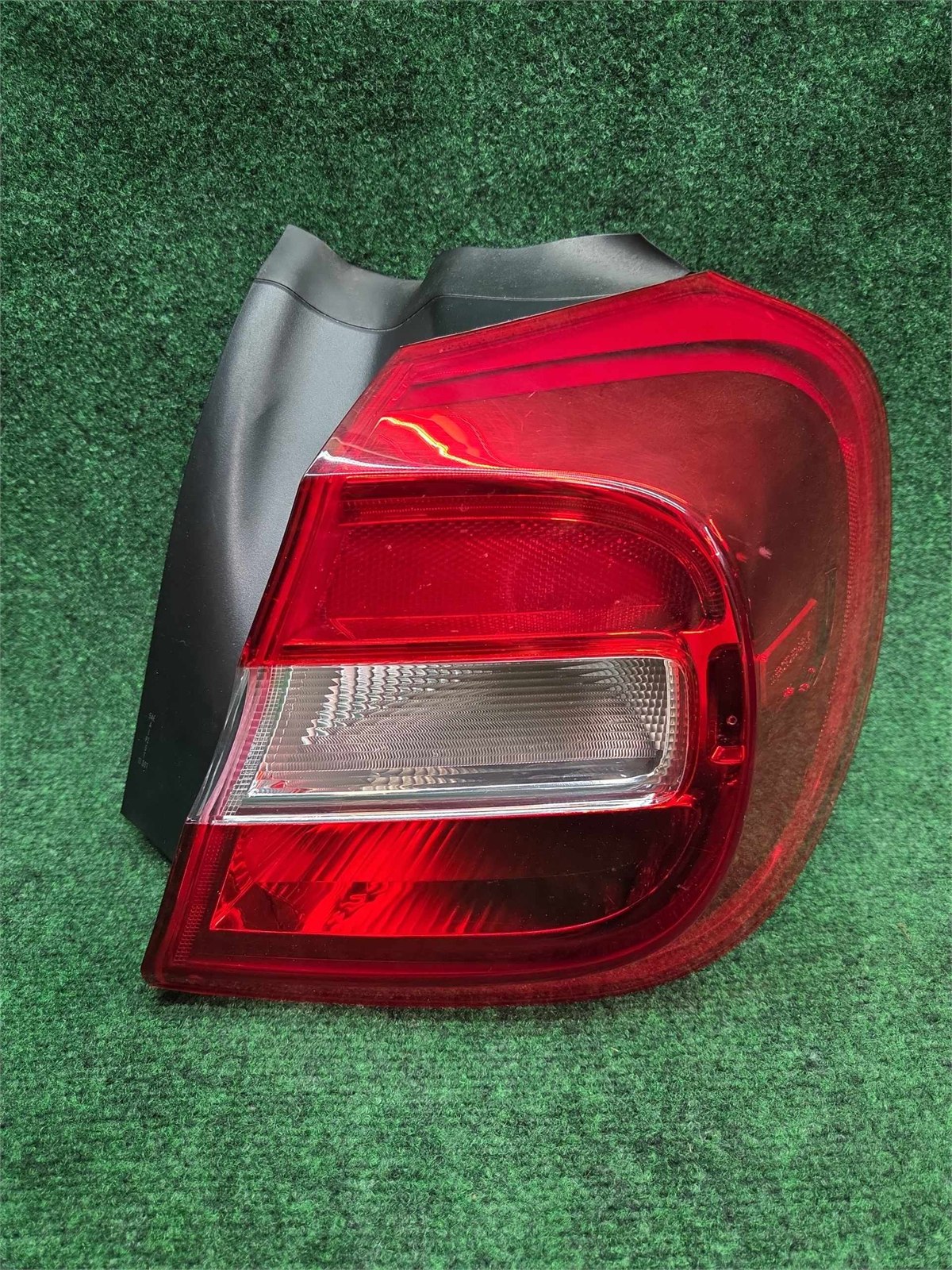 2015-2020 Mercedes Gla 250 Right Rear Quarter Mount Tail Light Oem A1569060257