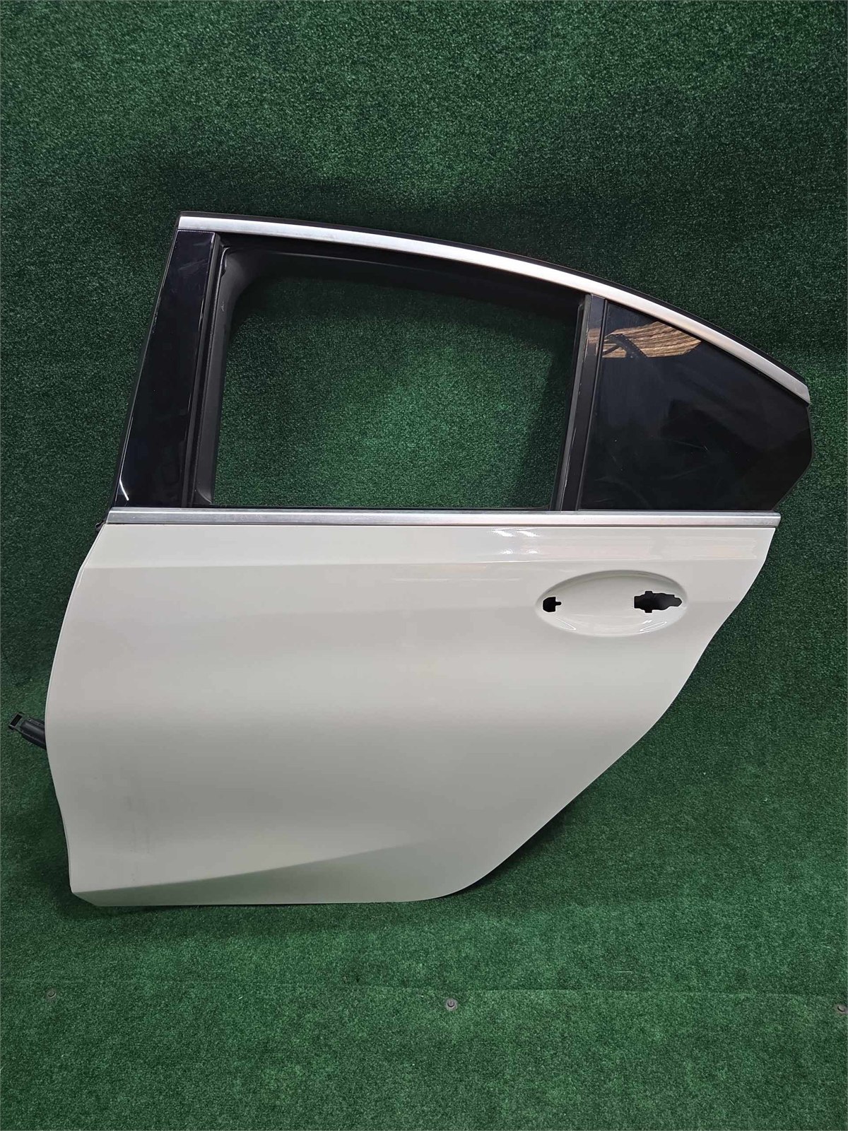 2019-2025 Bmw 330i Left Rear Door Shell Alpine White 300 Oem 41517482277