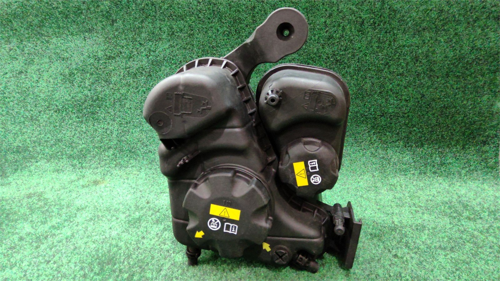2016-2021 Bmw 330i Reservoir Tank Oem 17138617044 17138677649