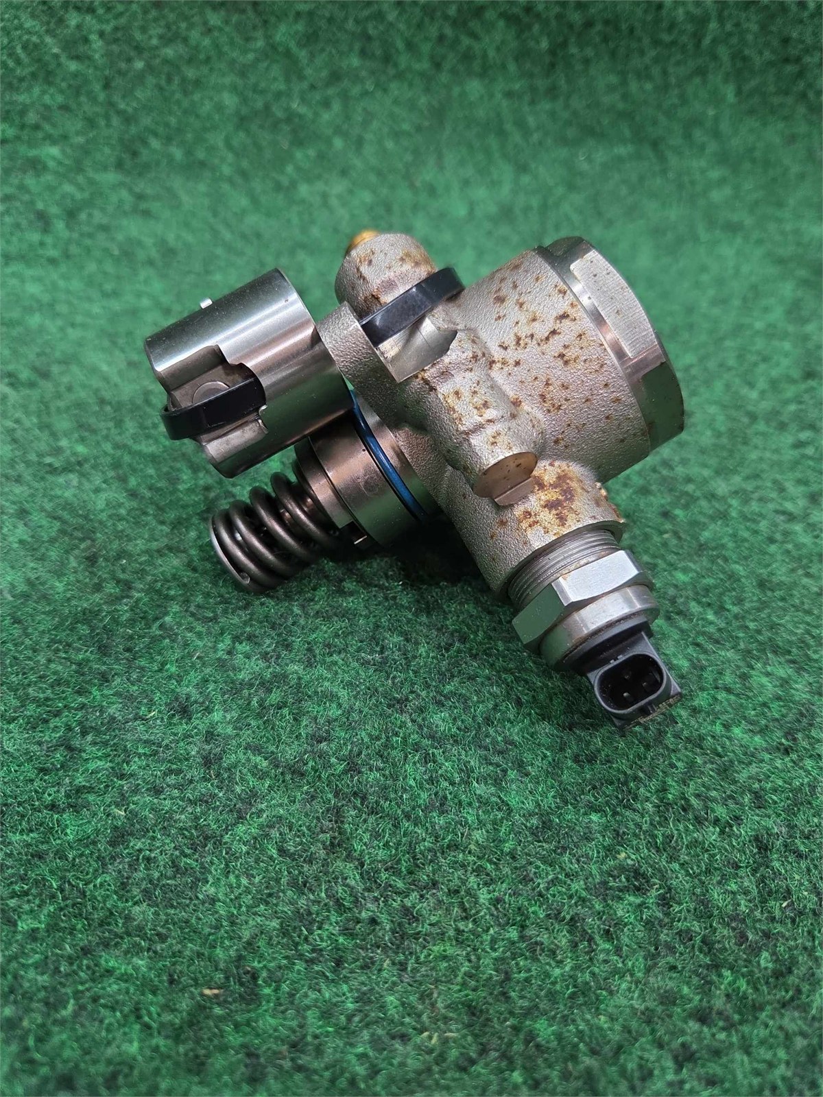 2020-2025 Audi Q7 Engine Fuel Pump Hitachi 40k Mls Oem 06m127026p