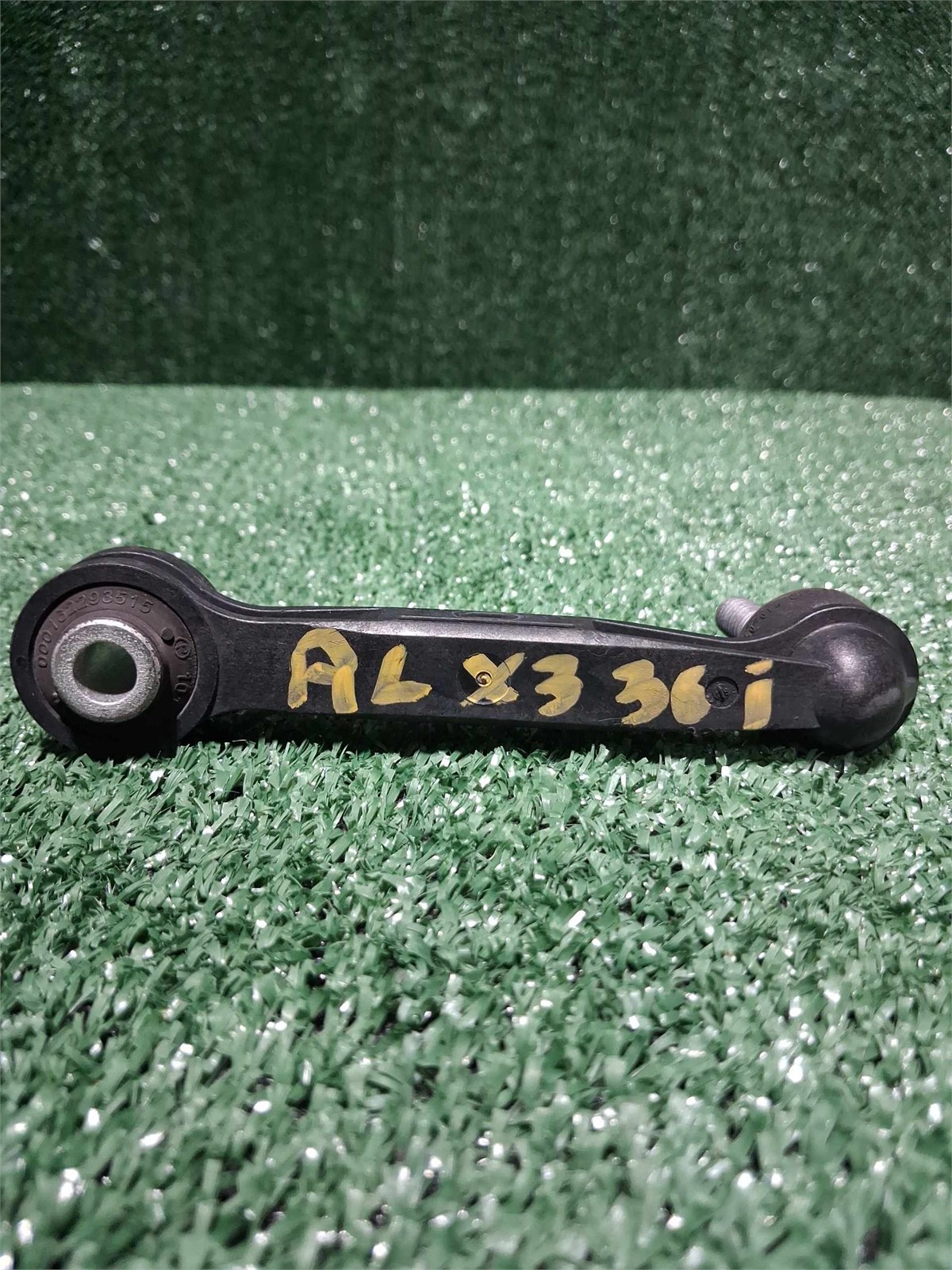 2018-2023 Bmw X3 Rear Left/ Right Stabilizer Bar Swing Support Oem 33356870702