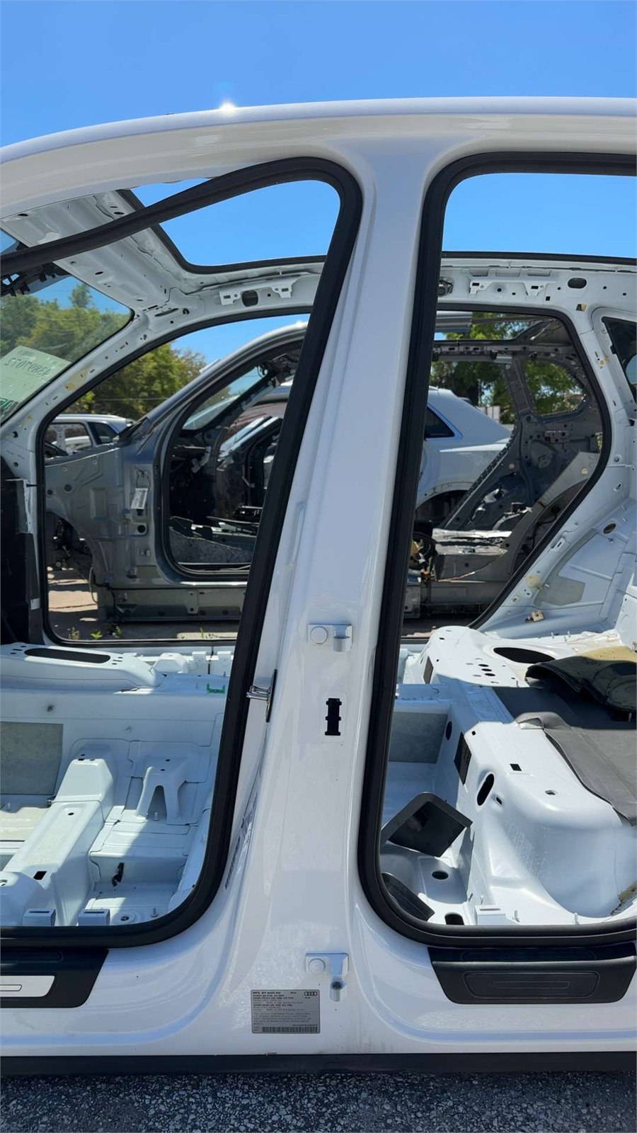 2018-2020 Audi SQ5 Left Center B Pillar Oem 80a810073c 80a809847