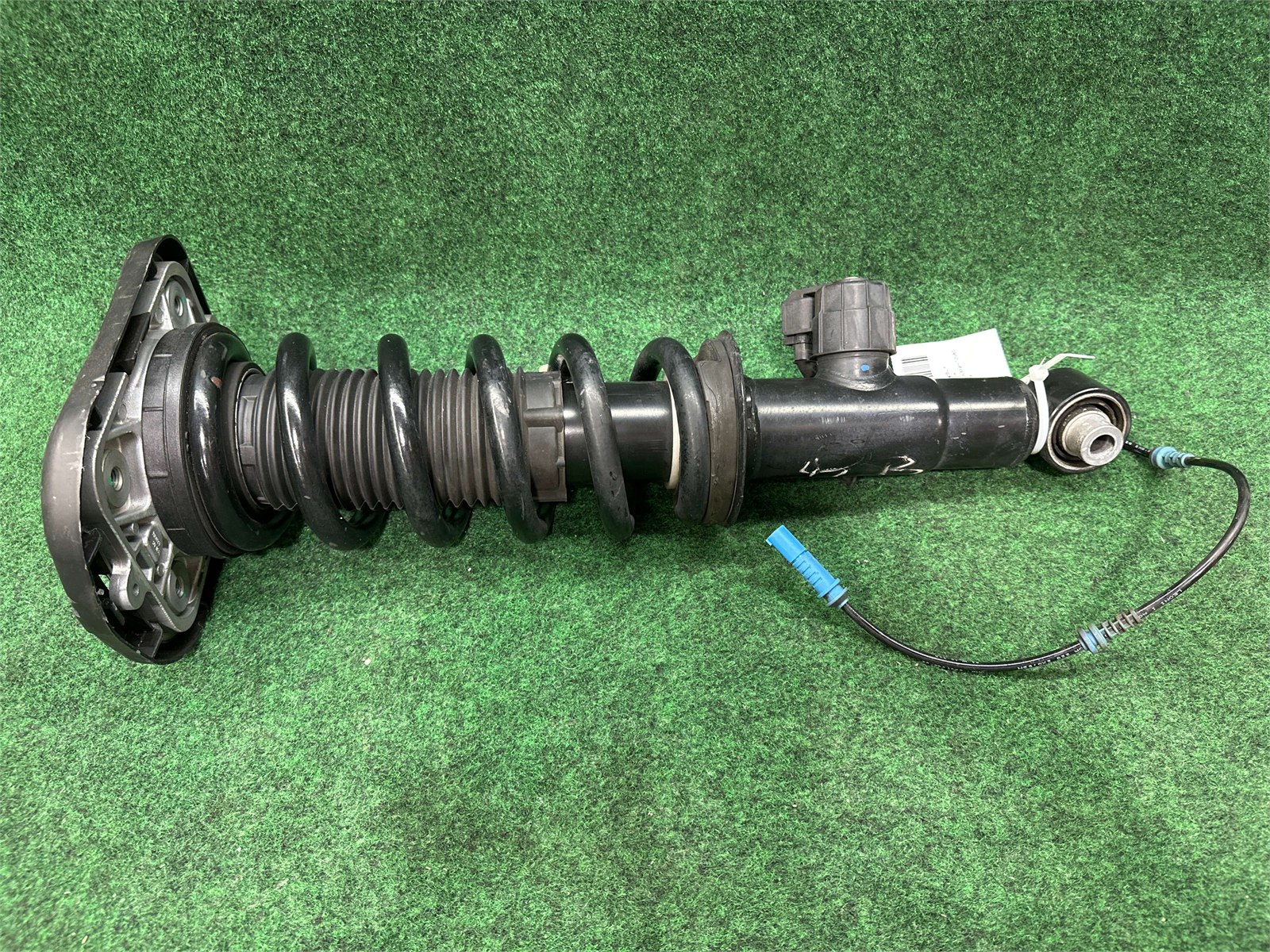 2019-2023 Bmw X5 Spring Strut Rear Right Suspension Oem 37106896442 33506866274