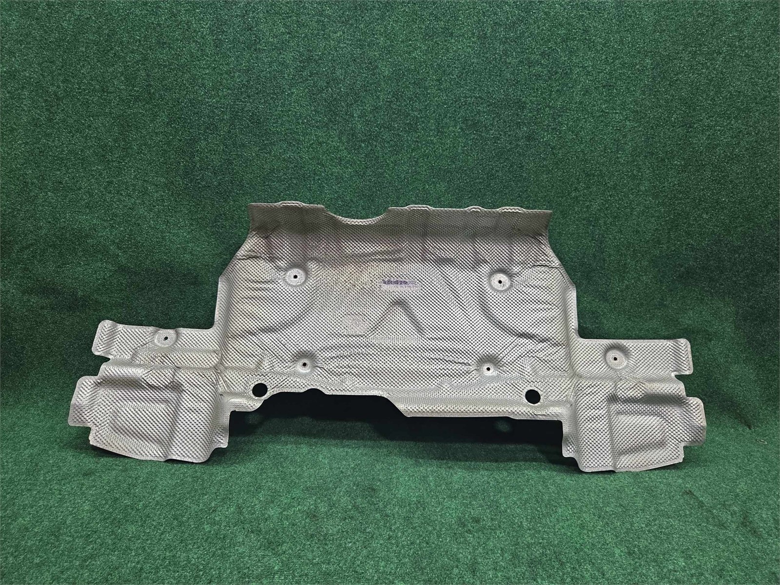 2015-2020 Mercedes Benz Gla 250 Rear Top Muffler Heat Shield Oem A2466821300