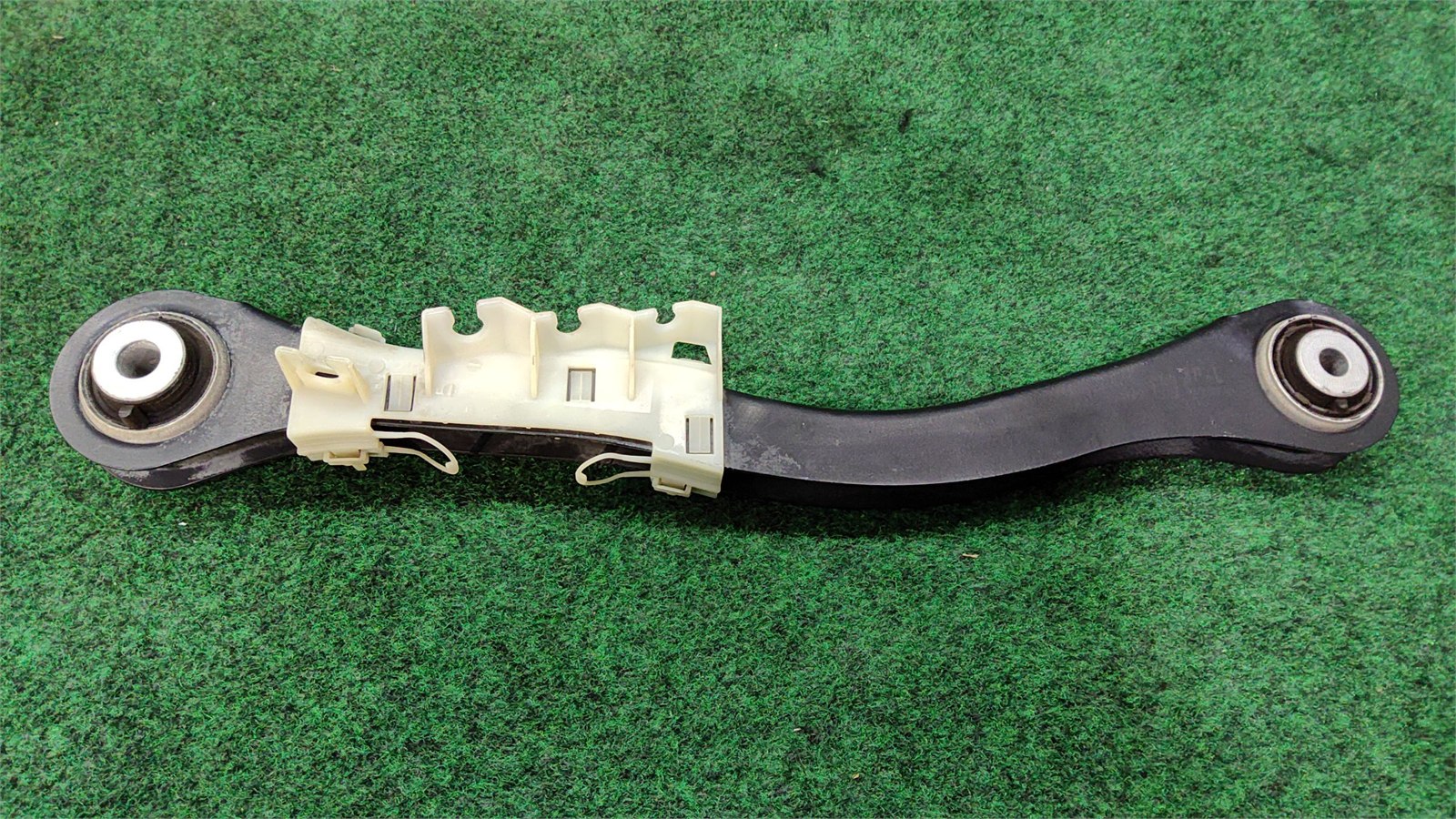 2019-2025 BMW X5 Rear Left Lower Suspension Control Arm OEM 33306878029