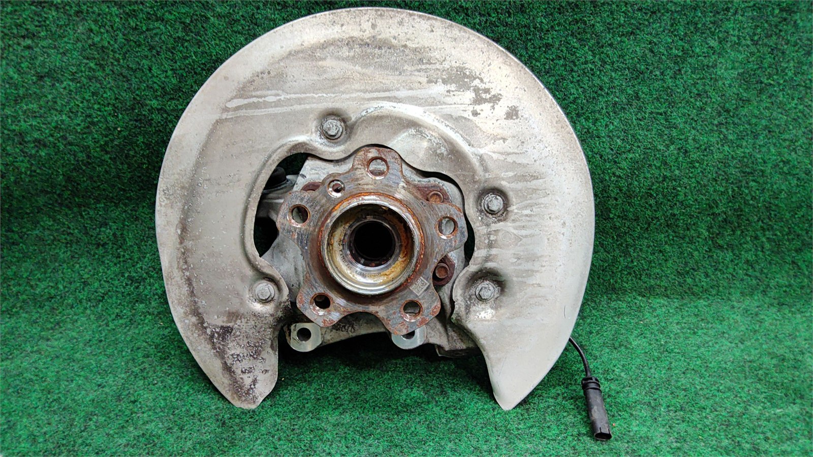 2019-2022 Bmw 330i Right Rear Wheel Knuckle 76k Mls Oem 33306878622  31202408656
