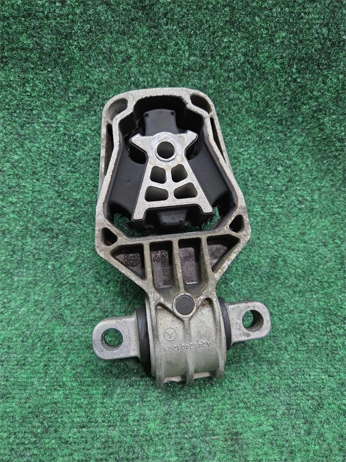 2014-2019 Mercedes Cla 250 Engine Stabilizer Rear Mount 89k Mls Oem A2462401209
