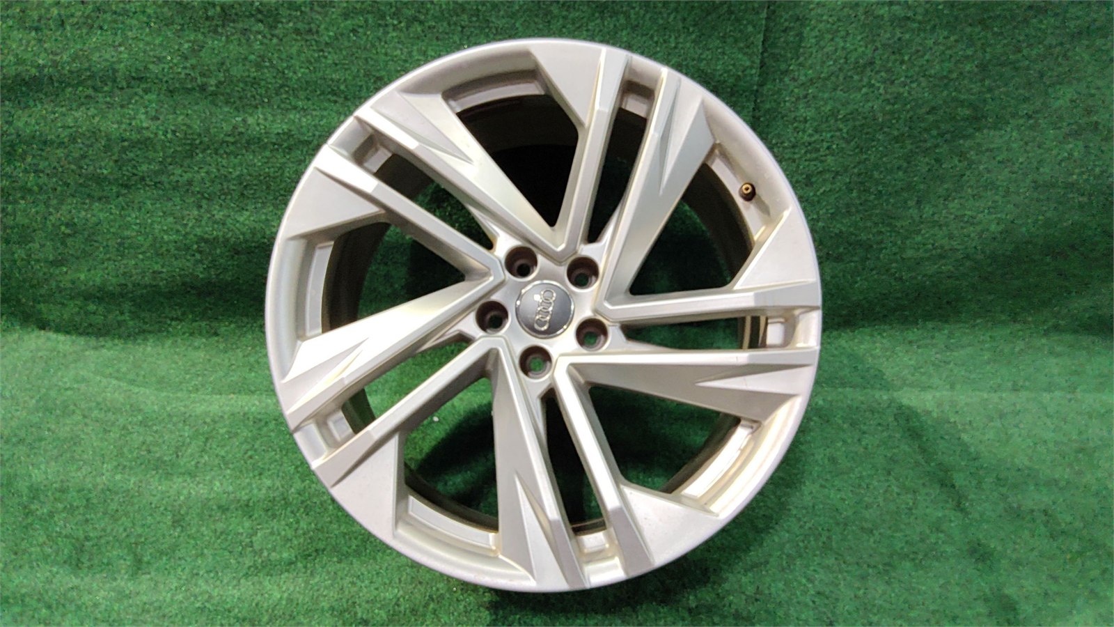 Wheel Audi Q7 Wheel 20' Wheel 9jx20h2 5 Spokes Oem 4m0601025bq