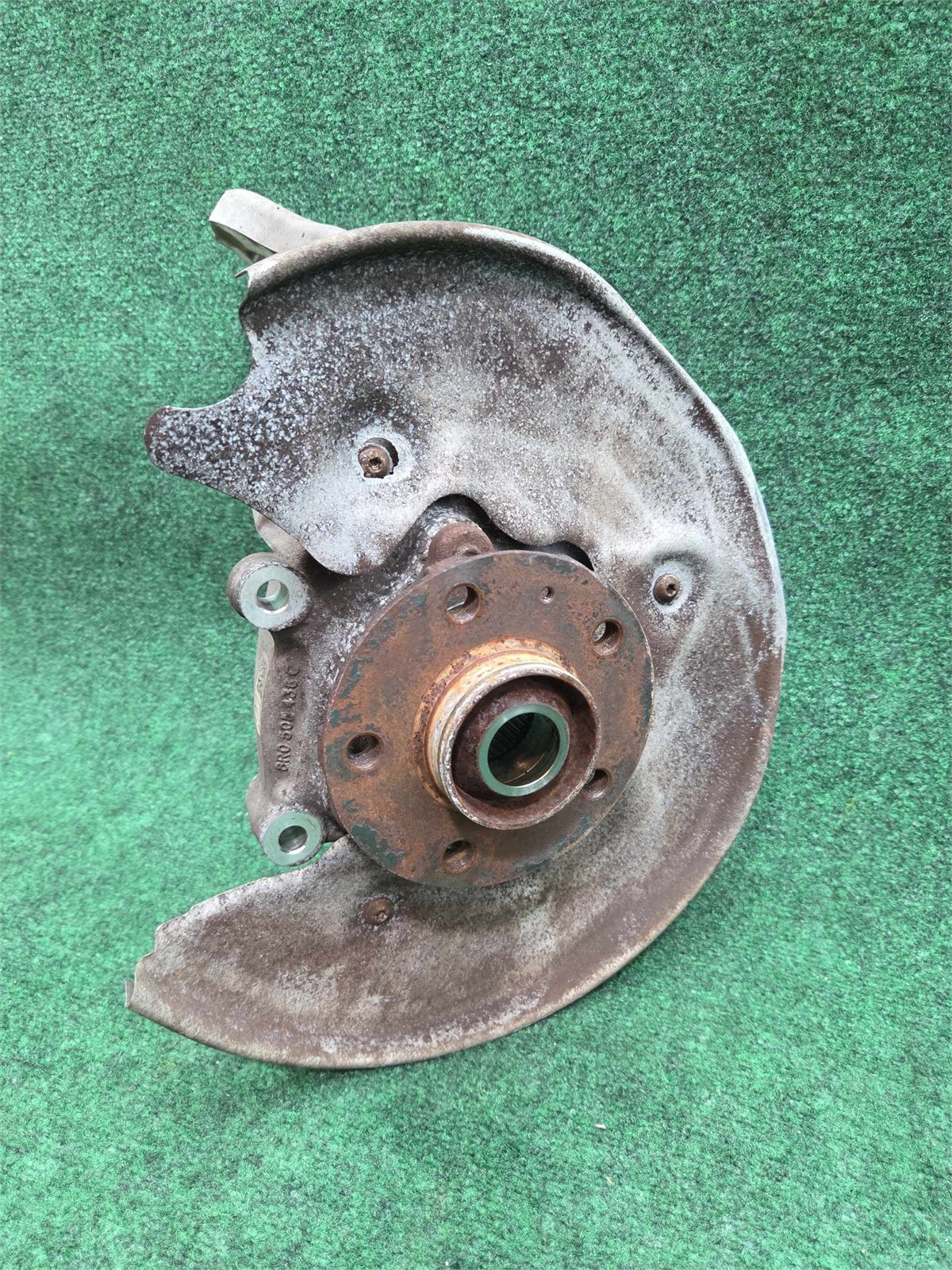 2016-2018 Audi A7 Right Rear Bearing Housing Knuckle 146k Mls Oem 8r0505432f
