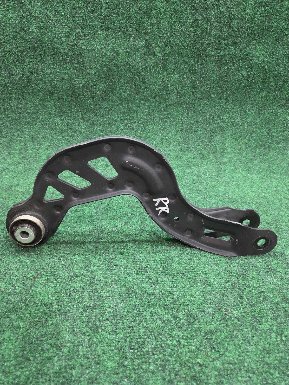 2014-2019 Mercedes Cla 250 Left / Right Rear Camber Arm 89k Mls Oem A2463501006