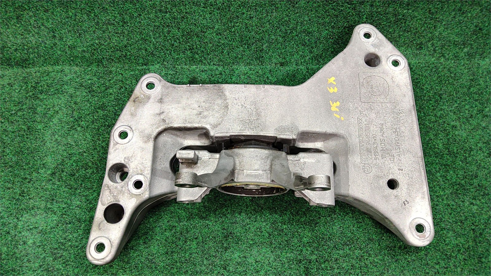 2018-2024 BMW X3 2.0L AWD Automatic Transmission Mount Support Bracket OEM